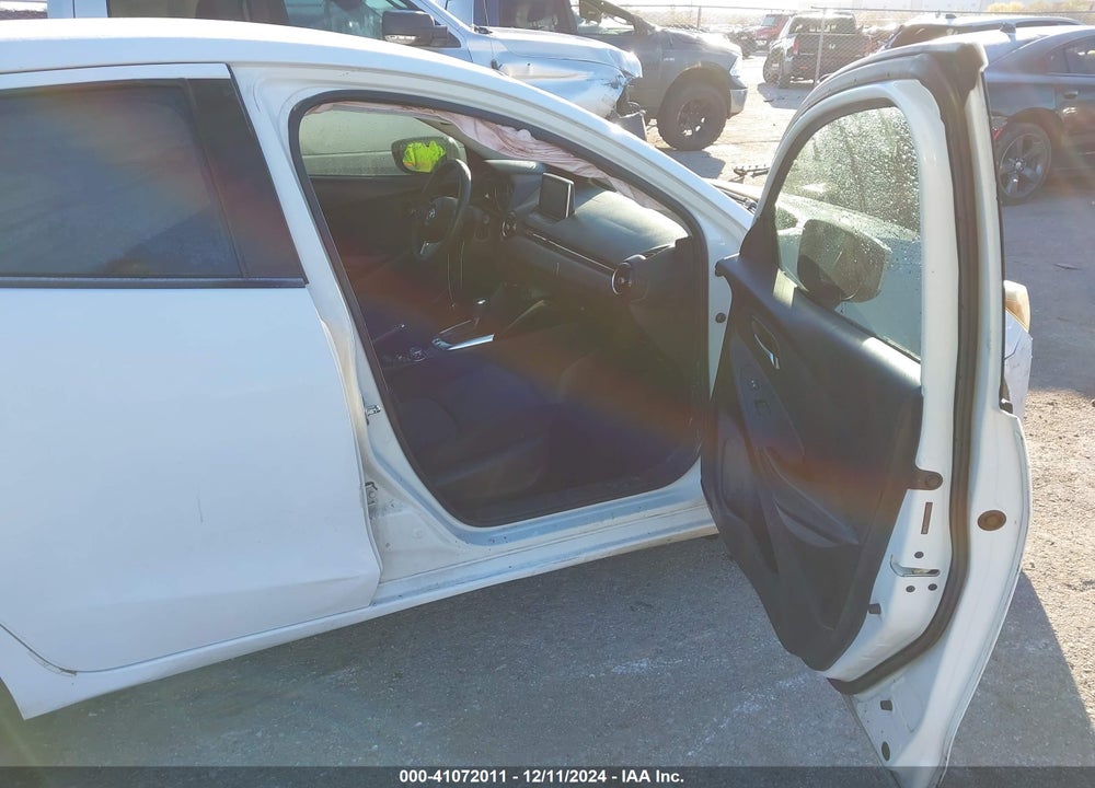 2018 TOYOTA YARIS IA VIN: 3MYDLBYV7JY311423