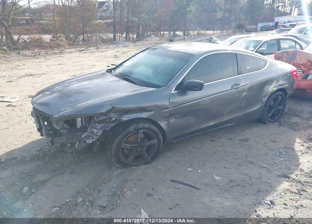 2011 HONDA ACCORD VIN: 1HGCS1B71BA014513