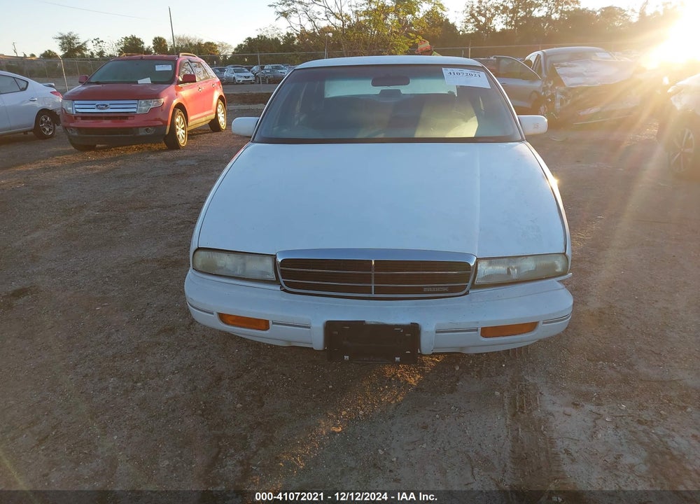 1994 REGAL BUICK  CUSTOM VIN: 2G4WB55L0R1444870