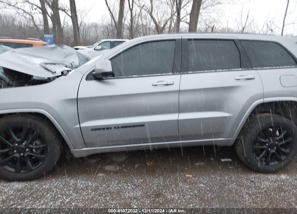 2018 JEEP GRAND CHEROKEE ALTITUDE 4X4 VIN: 1C4RJFAG5JC113221