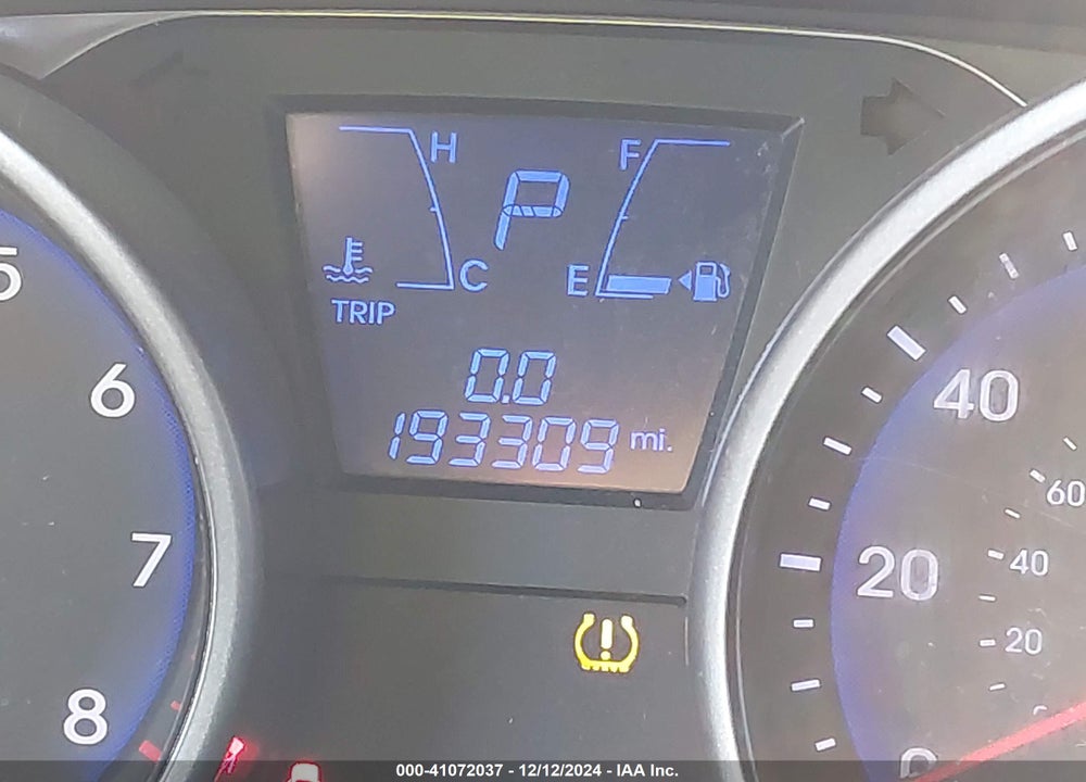 2011 HYUNDAI TUCSON GLS VIN: KM8JUCAC3BU309326