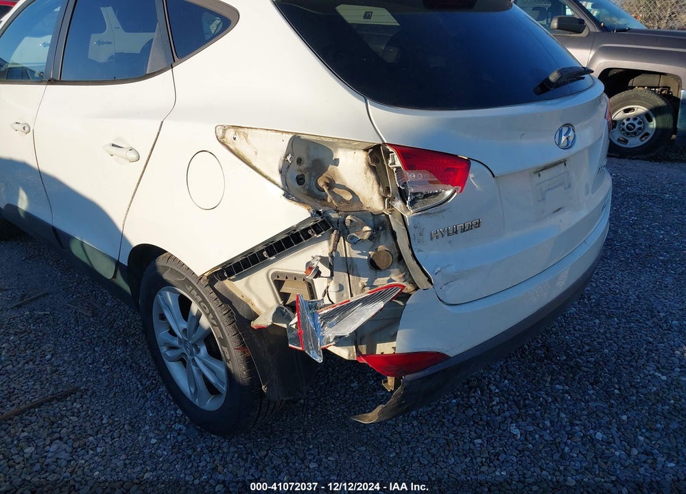 2011 HYUNDAI TUCSON GLS VIN: KM8JUCAC3BU309326