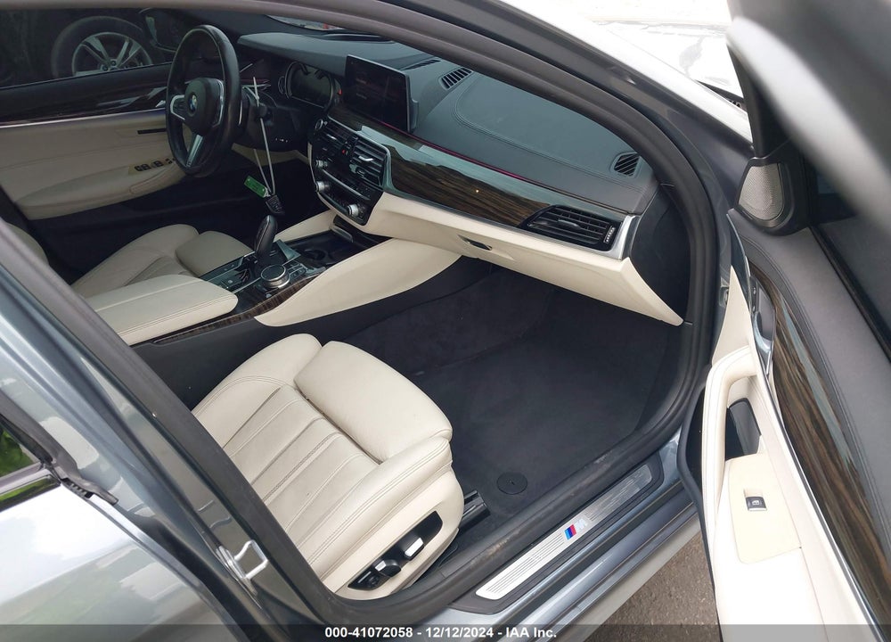 2018 BMW 540I VIN: WBAJE5C56JWA95396
