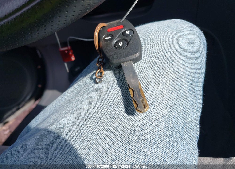 2003 HONDA ACCORD 2.4 LX VIN: 3HGCM56323G702452