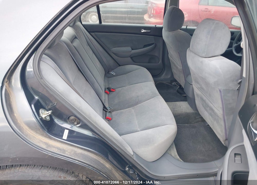 2003 HONDA ACCORD 2.4 LX VIN: 3HGCM56323G702452