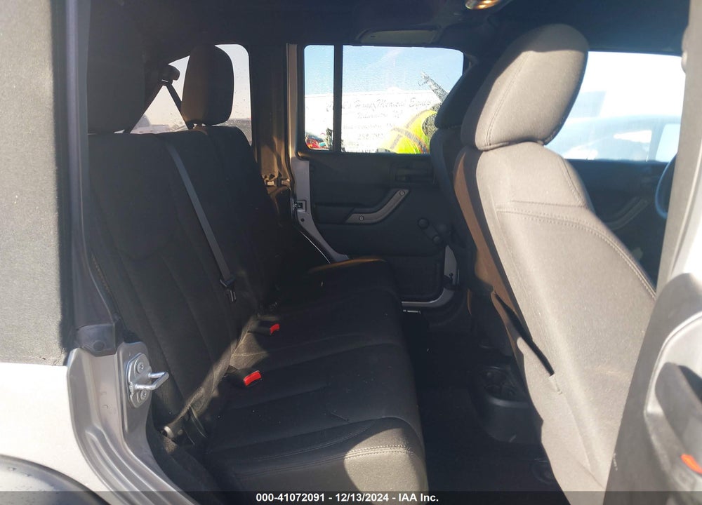 2016 JEEP WRANGLER UNLIMITED SPORT VIN: 1C4BJWDG2GL339609
