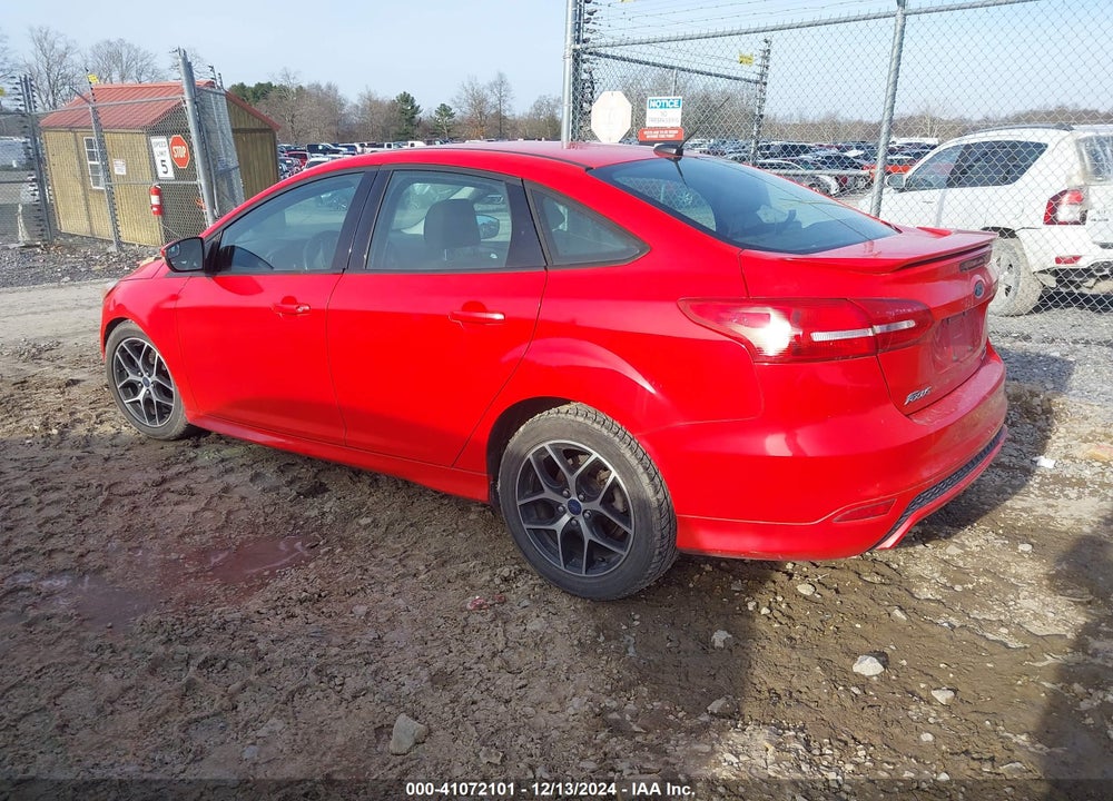 2015 FORD FOCUS SE VIN: 1FADP3F20FL361054