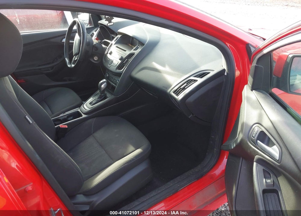 2015 FORD FOCUS SE VIN: 1FADP3F20FL361054