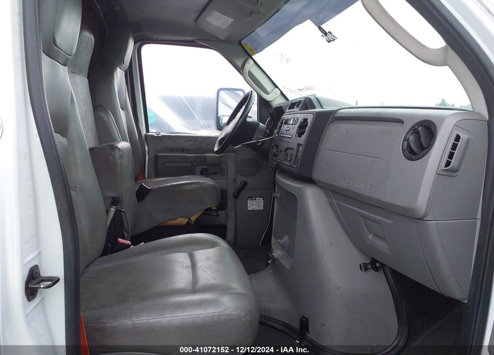 2015 FORD E-350 CUTAWAY VIN: 1FDWE3FL9FDA22218