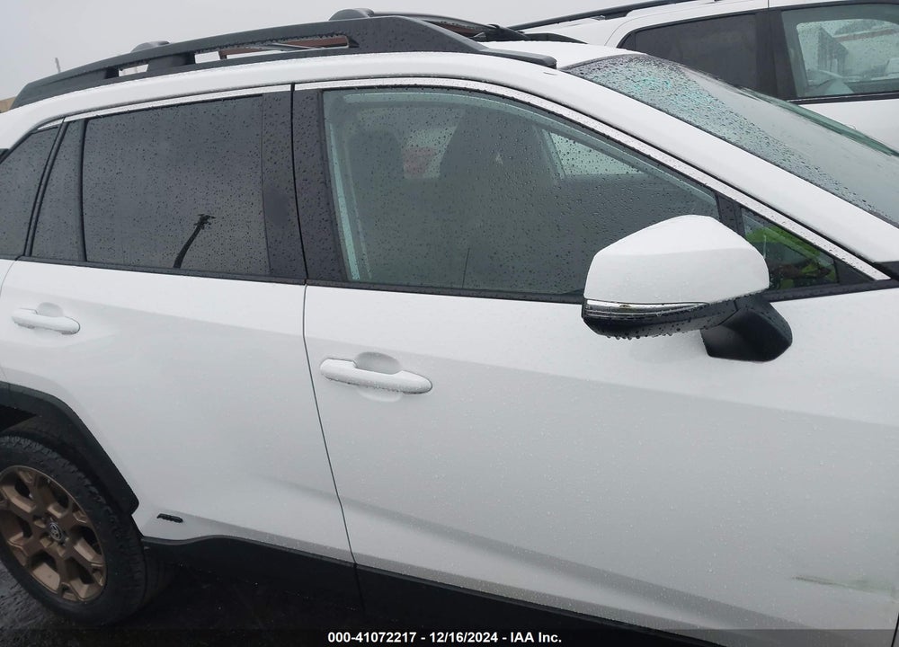 2023 TOYOTA RAV4 HYBRID WOODLAND EDITION VIN: 2T3UWRFV3PW184122