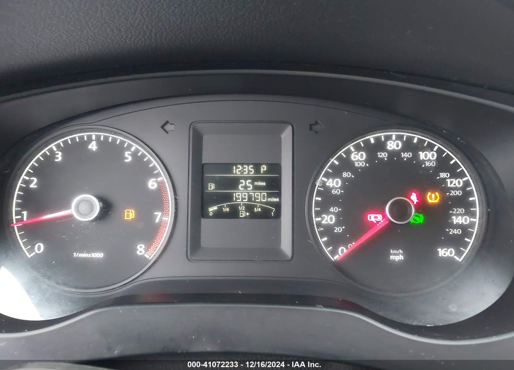 2014 VOLKSWAGEN JETTA 2.0L S VIN: 3VW2K7AJ8EM440374