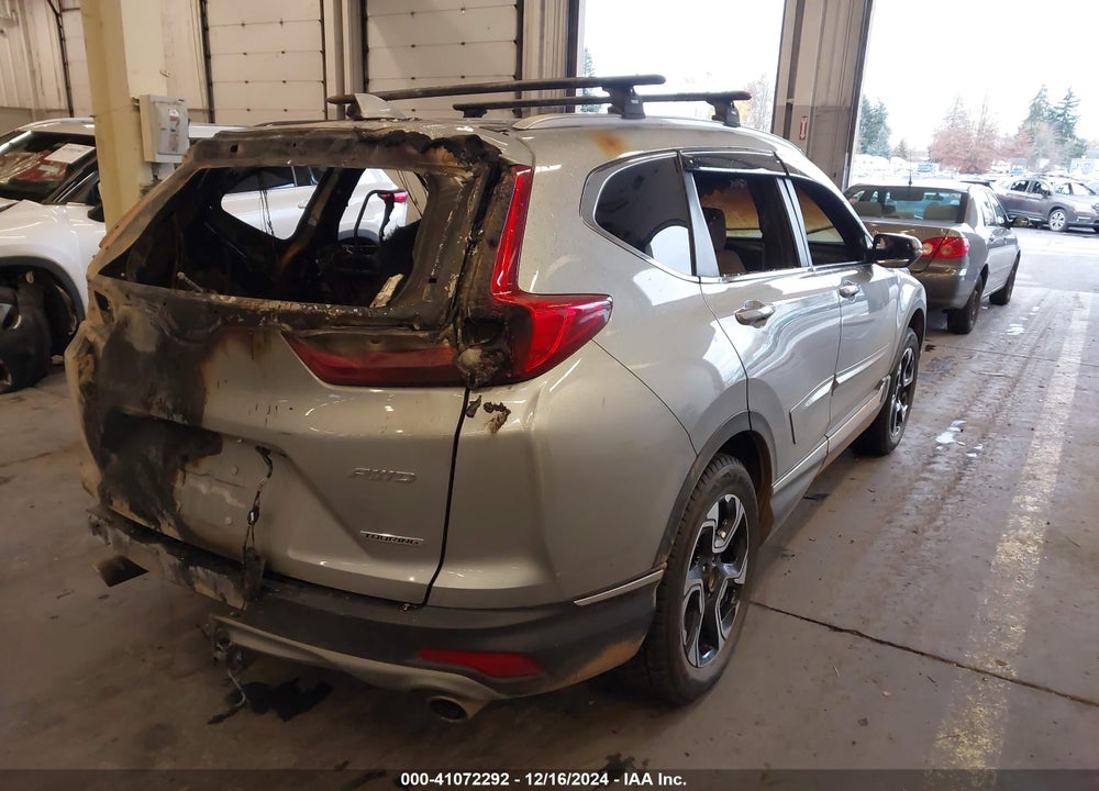 2017 HONDA CR-V TOURING VIN: 2HKRW2H91HH651320