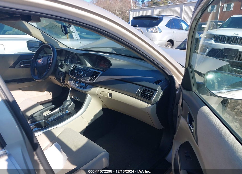 2013 HONDA ACCORD LX VIN: 1HGCR2F37DA131881