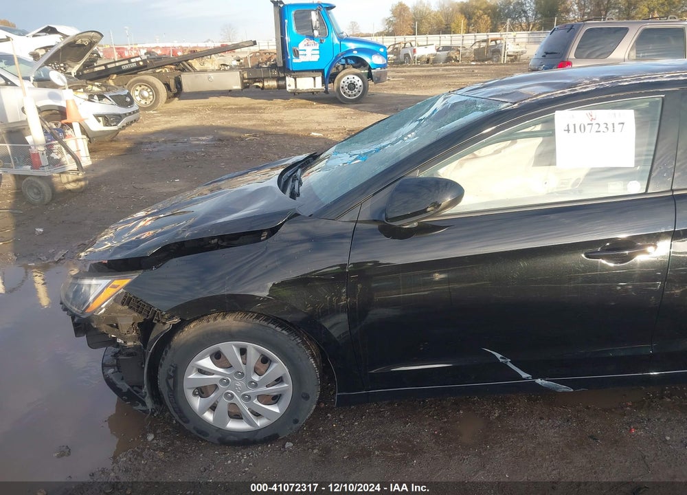 2019 HYUNDAI ELANTRA SE VIN: 5NPD74LF2KH497207