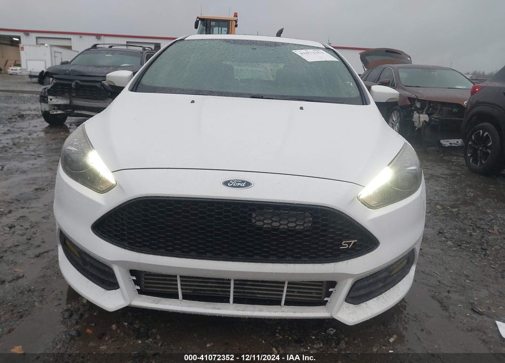 2017 FORD FOCUS ST VIN: 1FADP3L97HL262204