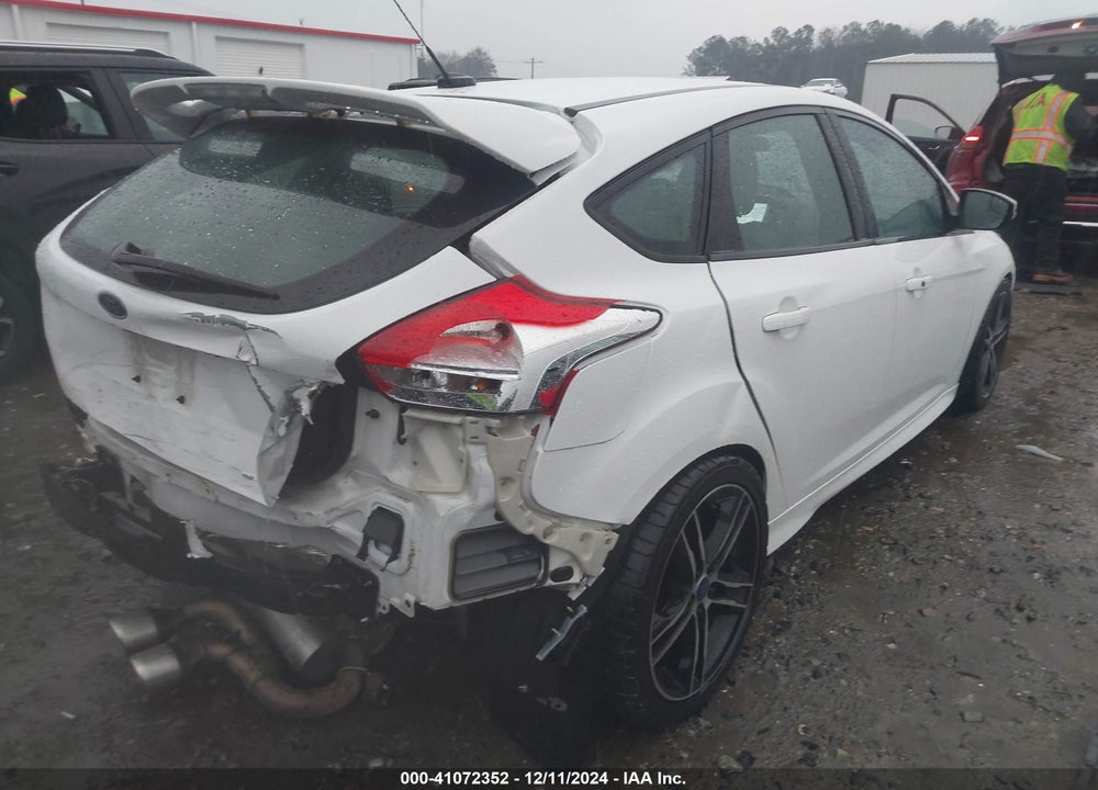 2017 FORD FOCUS ST VIN: 1FADP3L97HL262204