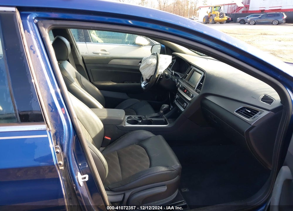 2019 HYUNDAI SONATA SPORT VIN: 5NPE34AF1KH764386