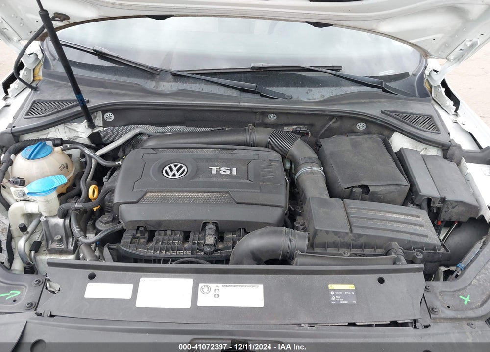 2017 VOLKSWAGEN PASSAT VIN: 1VWDT7A34HC054578