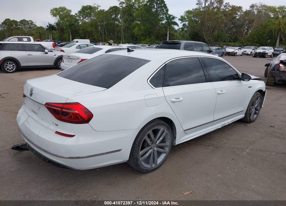 2017 VOLKSWAGEN PASSAT VIN: 1VWDT7A34HC054578