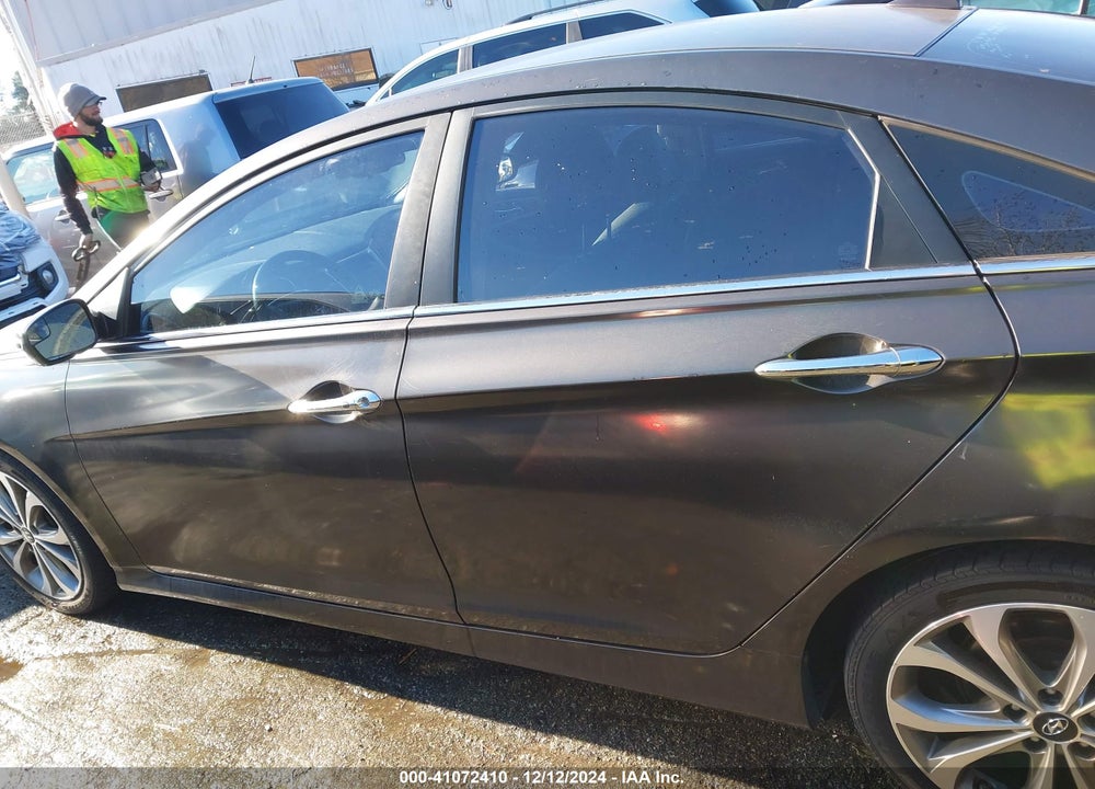 2014 HYUNDAI SONATA SE 2.0T VIN: 5NPEC4AB1EH860195