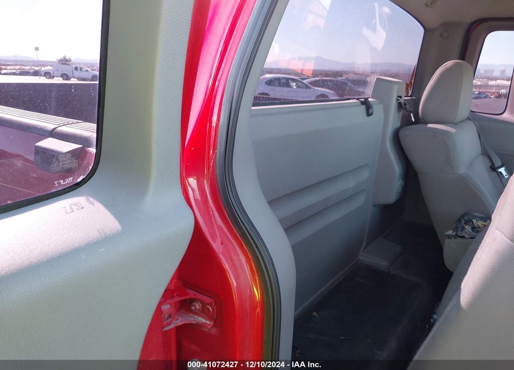 2005 FORD F-150 STX/XLT VIN: 1FTRF02W95KD36734