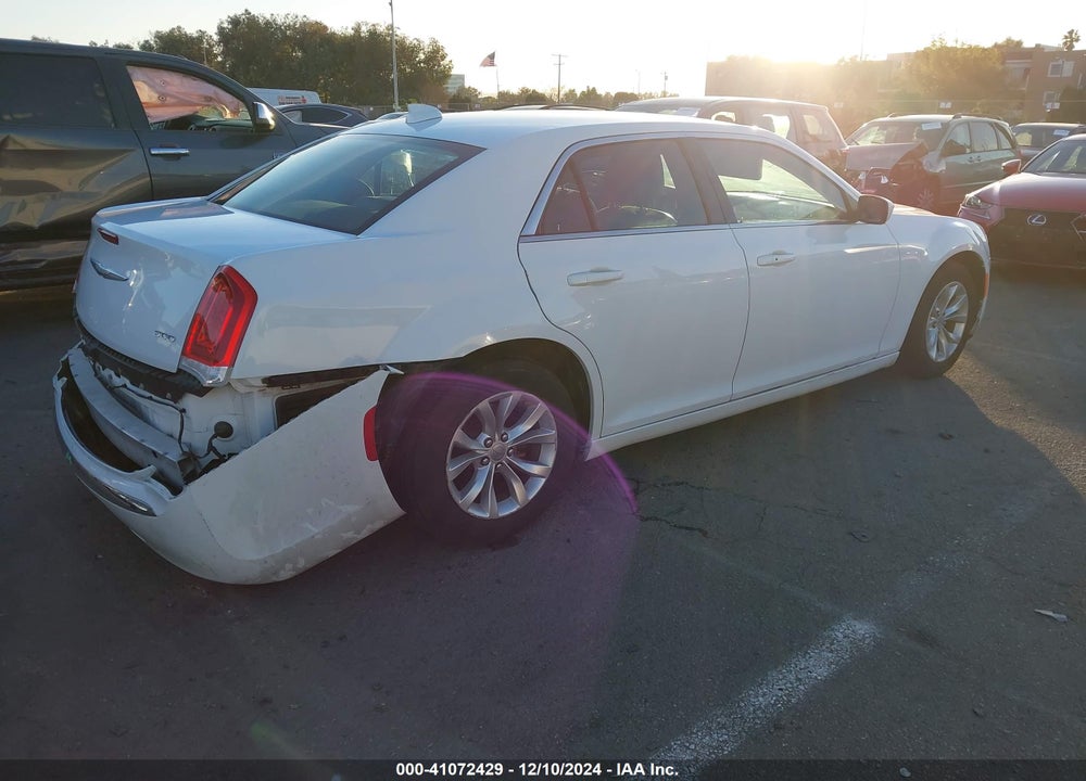 2016 CHRYSLER 300 LIMITED VIN: 2C3CCAAG1GH142051