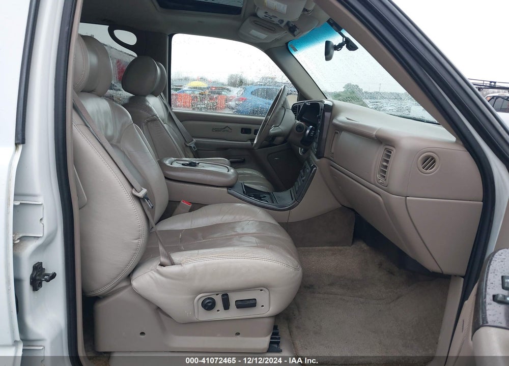 2002 GMC YUKON XL 1500 DENALI VIN: 1GKFK66U42J218283