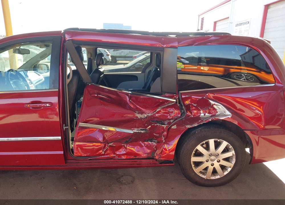 2014 CHRYSLER TOWN & COUNTRY TOURING VIN: 2C4RC1BG7ER243008