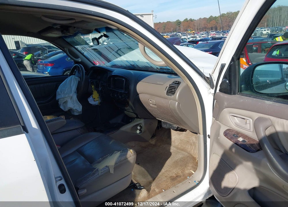 2005 TOYOTA TUNDRA SR5 V8 VIN: 5TBET34155S484293