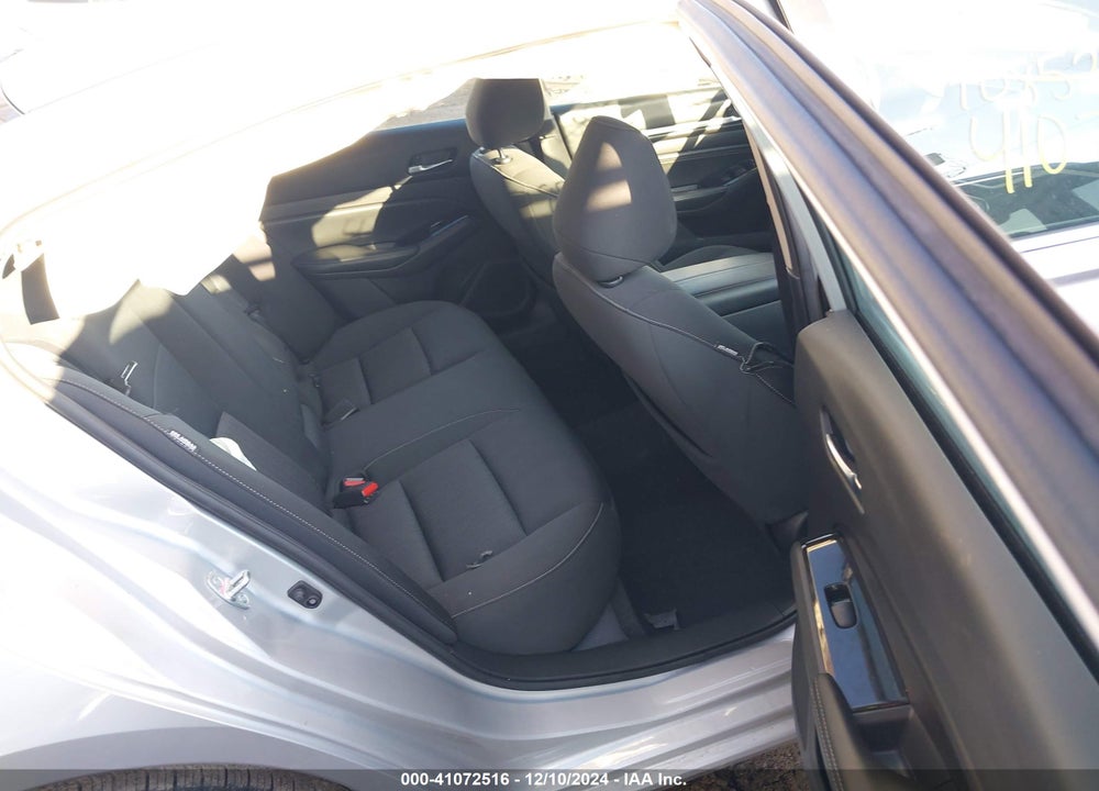 2021 NISSAN ALTIMA SV FWD VIN: 1N4BL4DV0MN354936