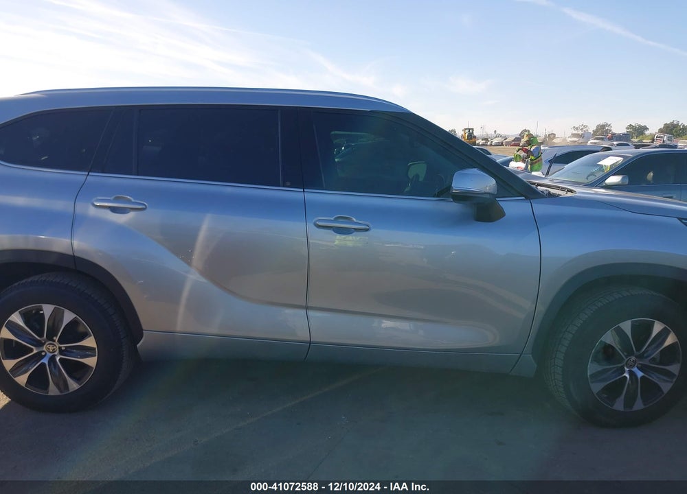 2021 TOYOTA HIGHLANDER HYBRID XLE VIN: 5TDGARAH9MS009089