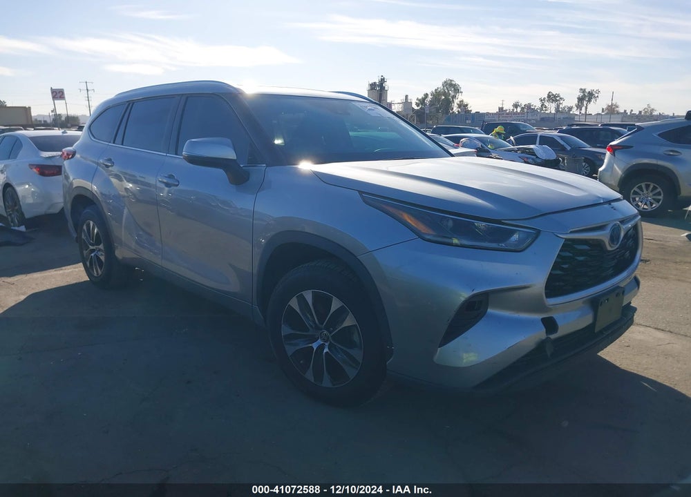 2021 TOYOTA HIGHLANDER HYBRID XLE VIN: 5TDGARAH9MS009089