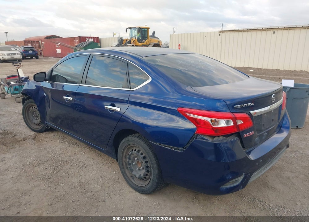 2017 NISSAN SENTRA VIN: 3N1AB7AP7HY272231