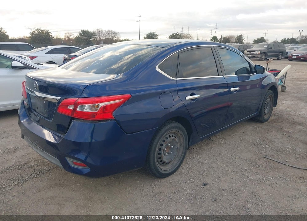 2017 NISSAN SENTRA VIN: 3N1AB7AP7HY272231