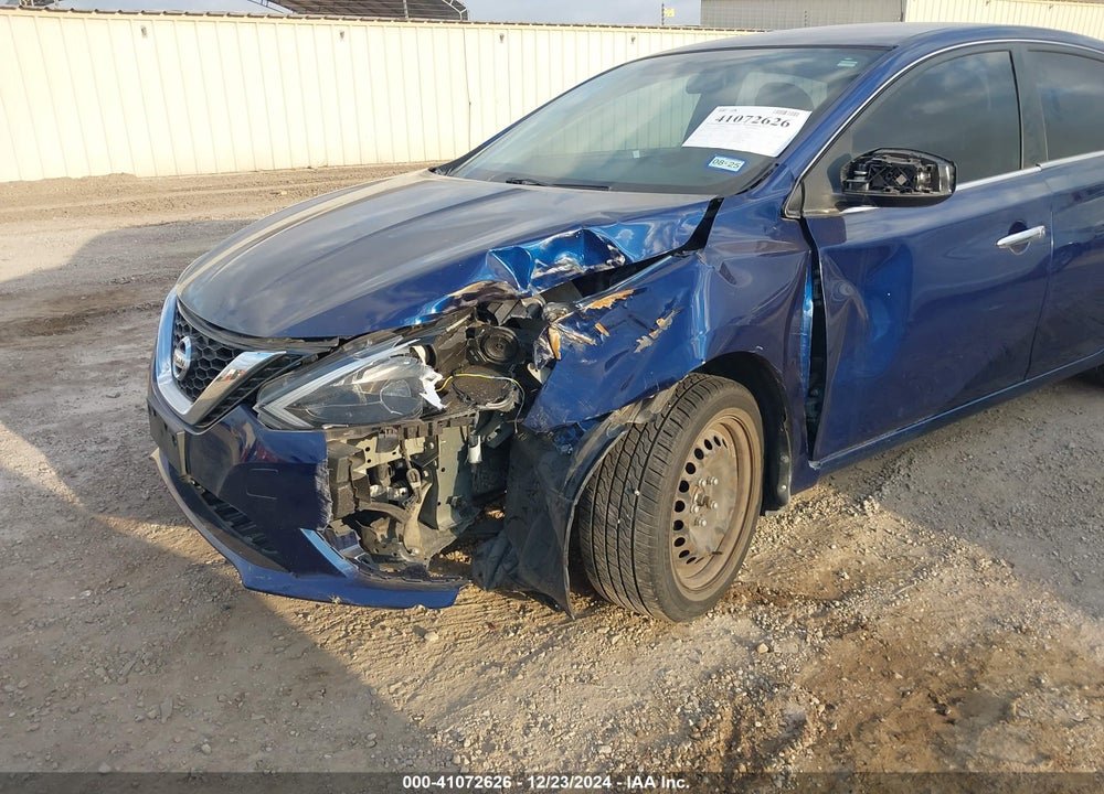 2017 NISSAN SENTRA VIN: 3N1AB7AP7HY272231