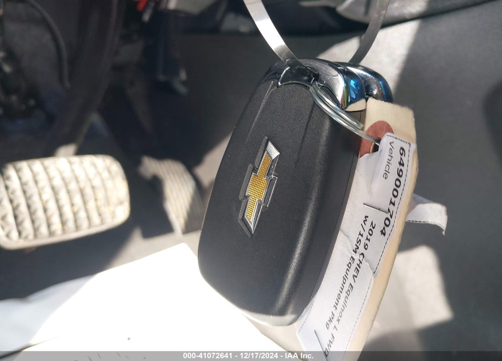 2019 CHEVROLET EQUINOX LT VIN: 2GNAXKEV3K6123678