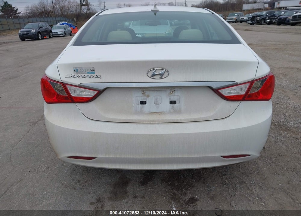 2013 HYUNDAI SONATA GLS VIN: 5NPEB4AC4DH804309