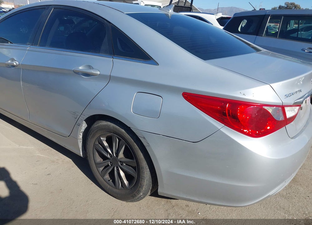 2011 HYUNDAI SONATA GLS VIN: 5NPEB4AC9BH013187