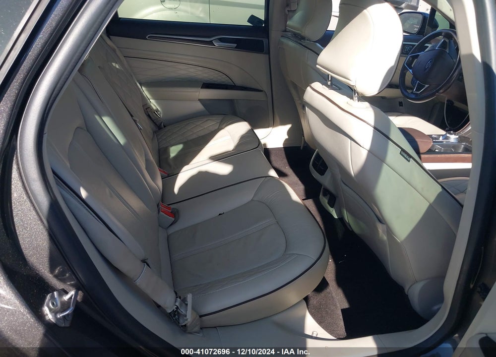 2017 FORD FUSION VIN: 3FA6P0SU5HR105477