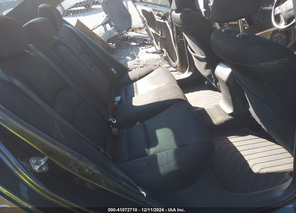 2015 HONDA ACCORD VIN: 1HGCR2F56FA064078