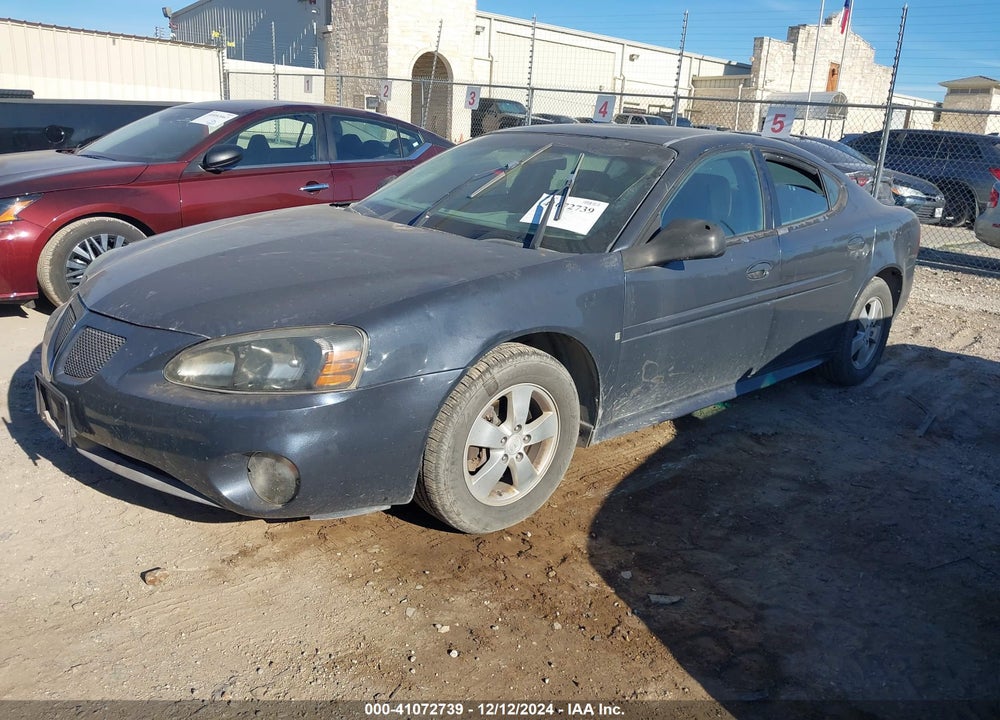 2008 PONTIAC GRAND PRIX VIN: 2G2WP552581158237