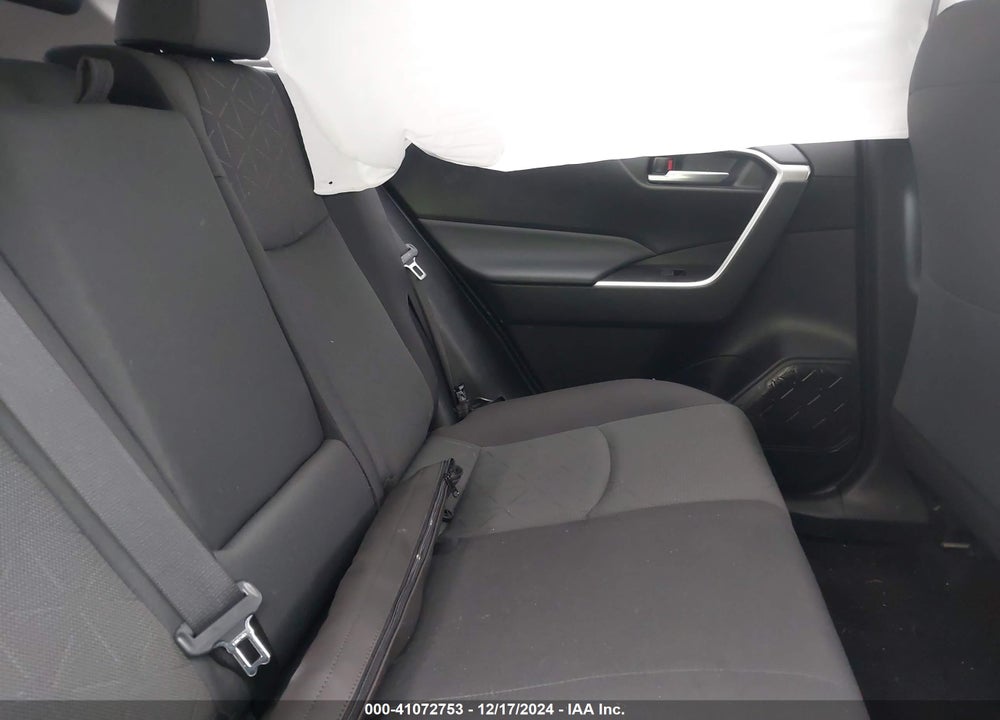 2024 TOYOTA RAV4 HYBRID XLE VIN: 4T3RWRFV1RU121853