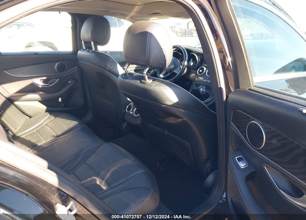 2016 MERCEDES-BENZ C 300 4MATIC/LUXURY 4MATIC/SPORT 4MATIC VIN: WDDWF4KB6GR126874