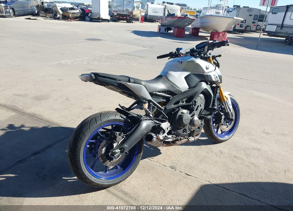 2015 YAMAHA FZ09 VIN: JYARN33E4FA007193