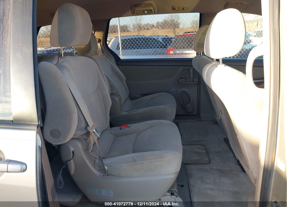 2009 TOYOTA SIENNA CE VIN: 5TDZK23C69S251893