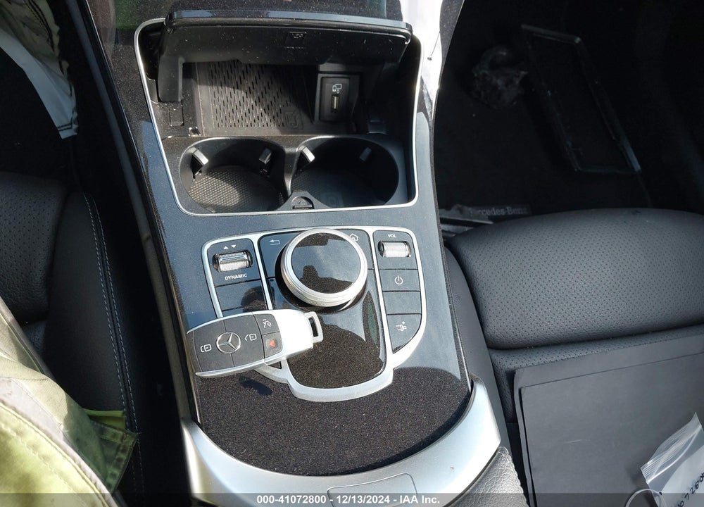2019 MERCEDES-BENZ C 300 VIN: WDDWJ8DB1KF928052