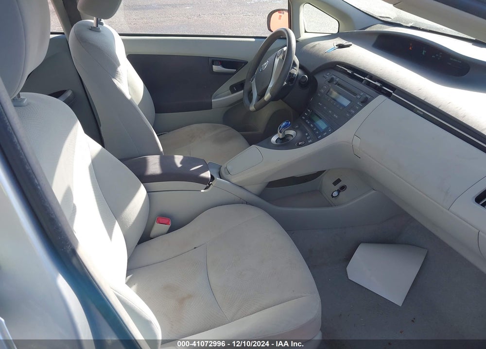 2011 TOYOTA PRIUS TWO VIN: JTDKN3DU4B0305495