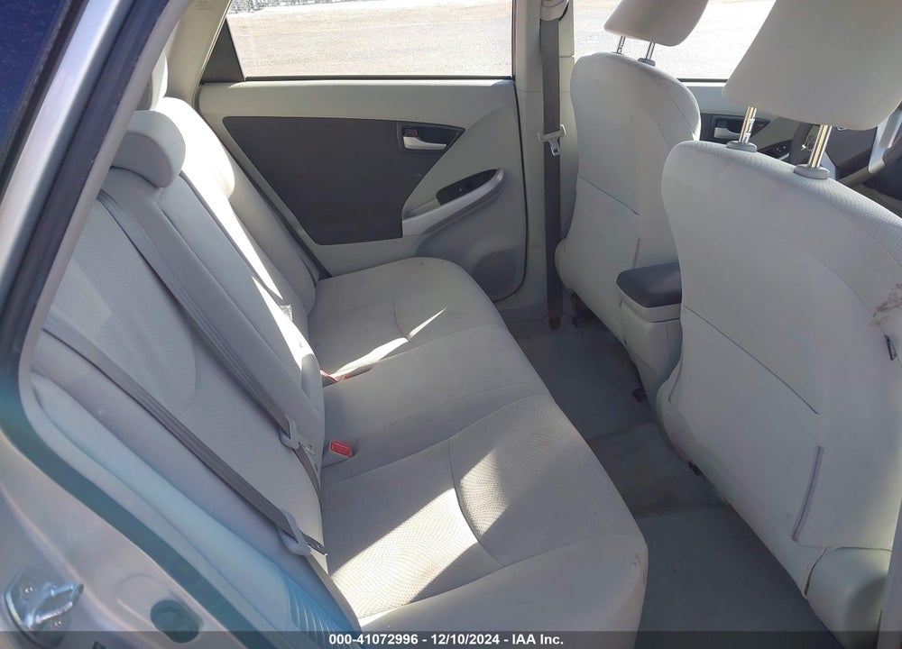 2011 TOYOTA PRIUS TWO VIN: JTDKN3DU4B0305495