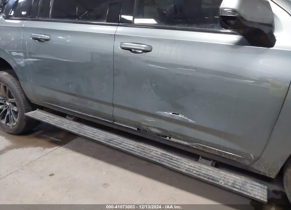 2024 CADILLAC ESCALADE ESV SPORT PLATINUM VIN: 1GYS4RKT7RR230923