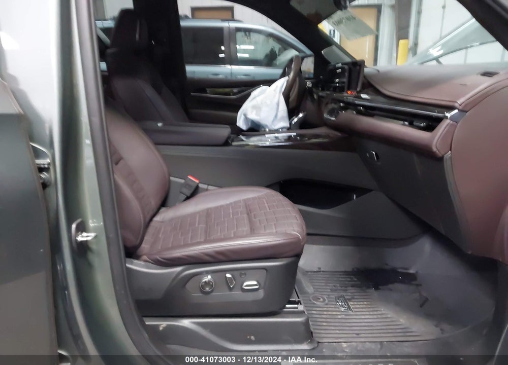 2024 CADILLAC ESCALADE ESV SPORT PLATINUM VIN: 1GYS4RKT7RR230923